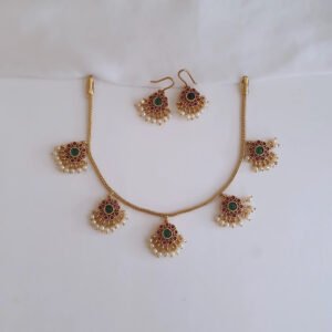 Dainty Red and Green Kemp Short Necklace with hanging earrings